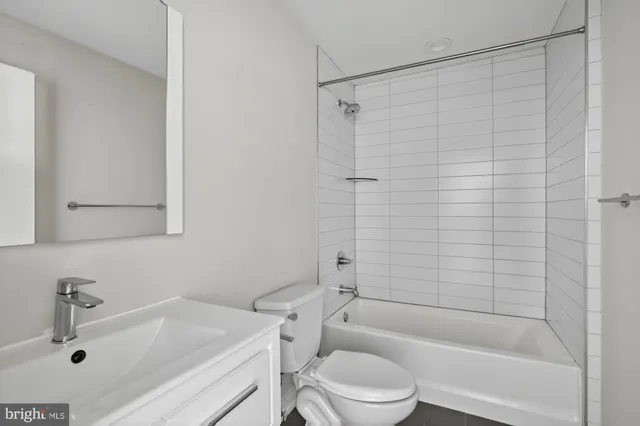 $1,945 | 381 Martin Street, Unit 2, Philadelphia, PA 19128