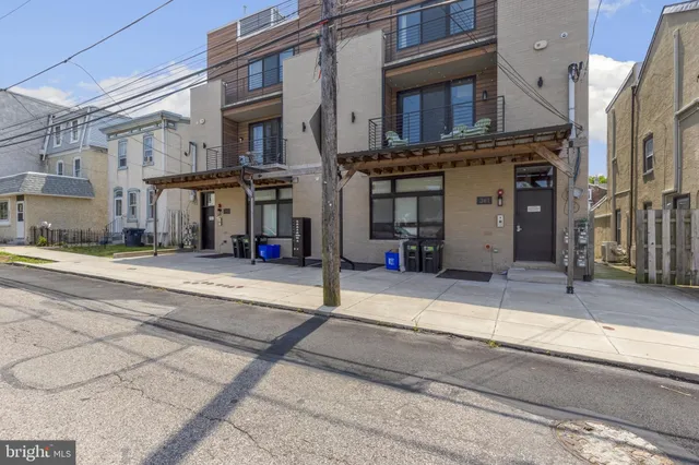 $1,945 | 381 Martin Street, Unit 2, Philadelphia, PA 19128