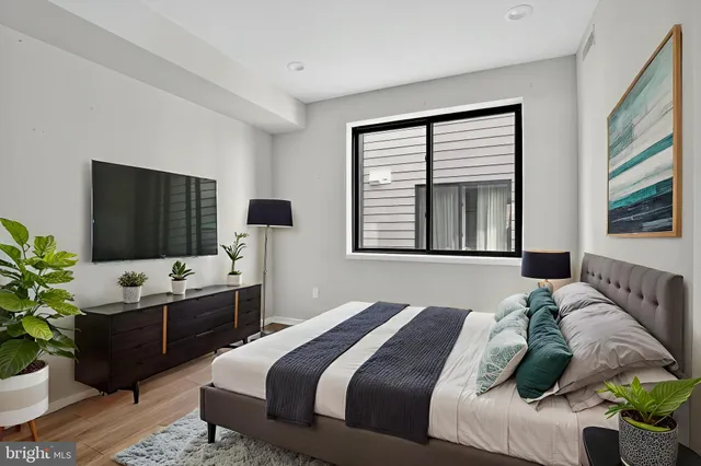 $1,945 | 381 Martin Street, Unit 2, Philadelphia, PA 19128