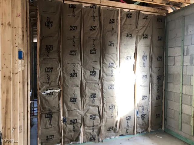 $304,500 | 8031 Melody Circle, LaBelle, FL 33935