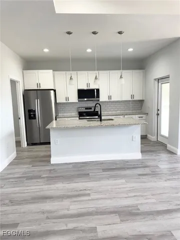 $304,500 | 8031 Melody Circle, LaBelle, FL 33935