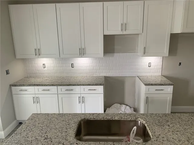 $304,500 | 8031 Melody Circle, LaBelle, FL 33935