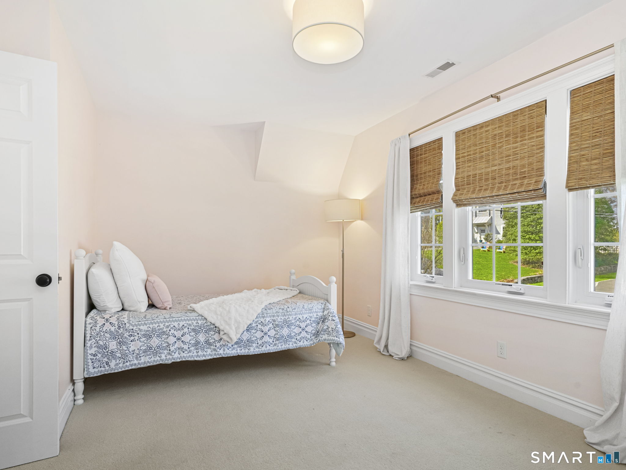 7 Walmsley Road Darien, CT 06820 - Photo 14 of 24