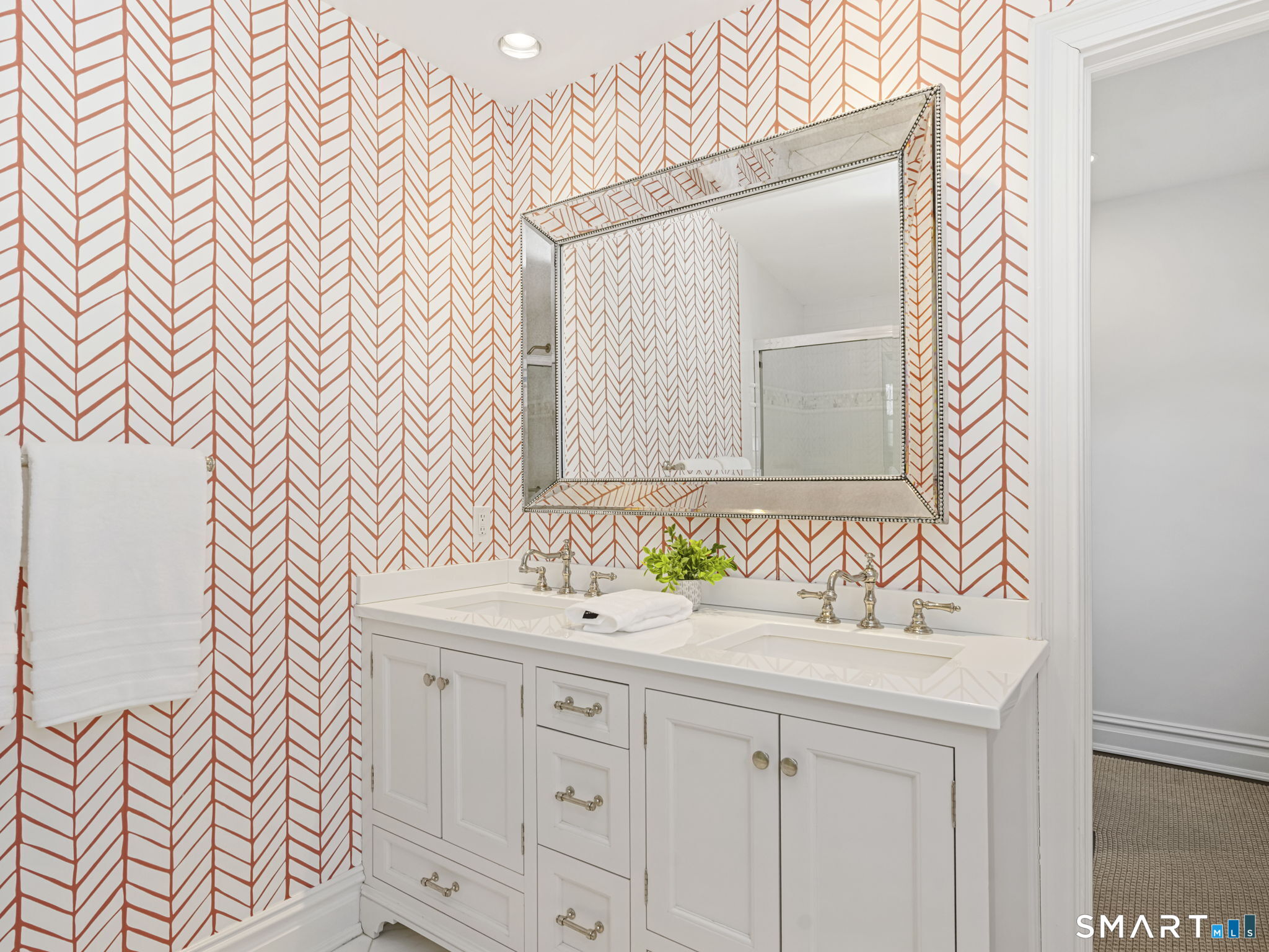 7 Walmsley Road Darien, CT 06820 - Photo 16 of 24