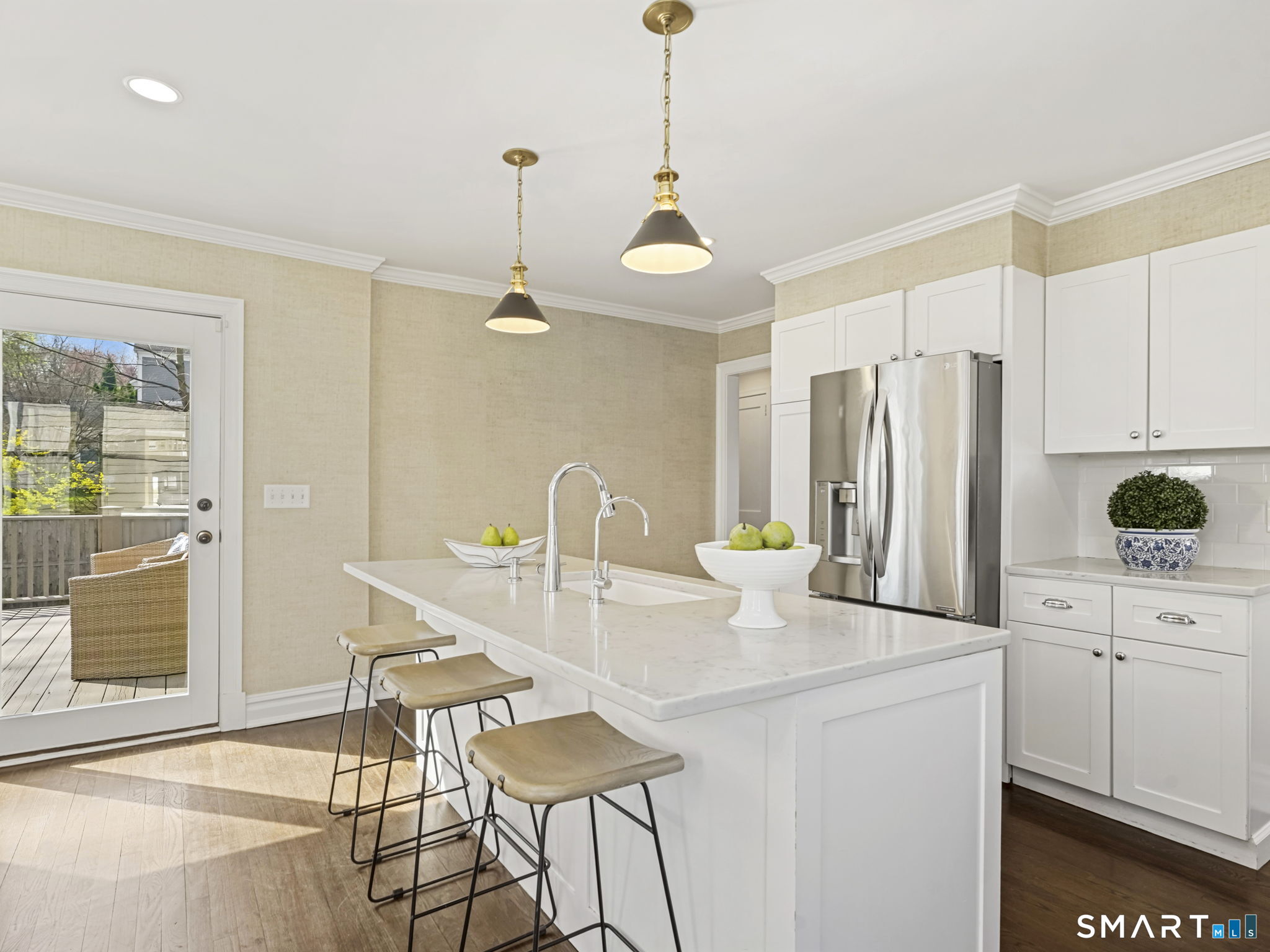 7 Walmsley Road Darien, CT 06820 - Photo 4 of 24