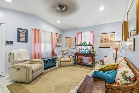 $220,000 | 1110 13th Avenue Southwest, Vero Beach, FL 32962