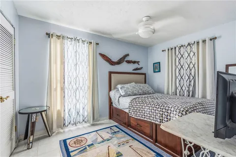 $220,000 | 1110 13th Avenue Southwest, Vero Beach, FL 32962
