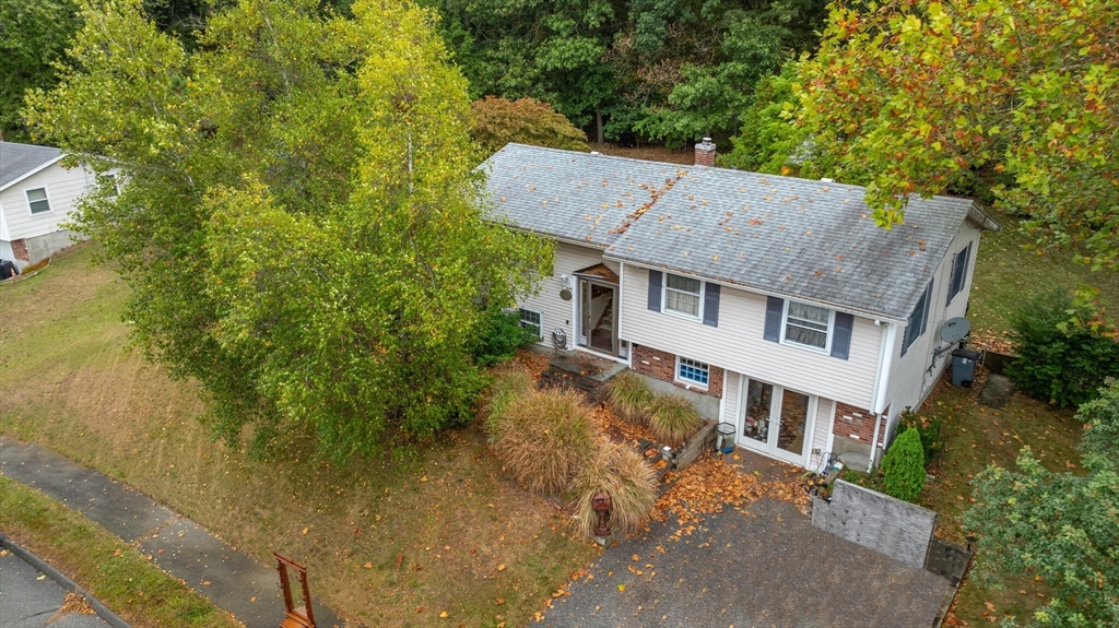 13 Donegal Road Peabody, MA 01960 - Photo 1 of 21 Gallery Image 1