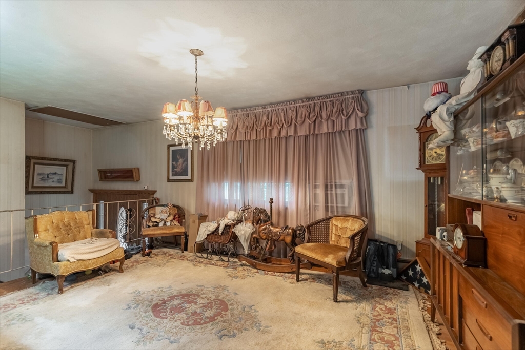 13 Donegal Road Peabody, MA 01960 - Photo 3 of 21 Gallery Image 3