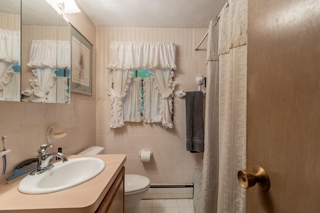 13 Donegal Road Peabody, MA 01960 - Photo 10 of 21 Gallery Image 10