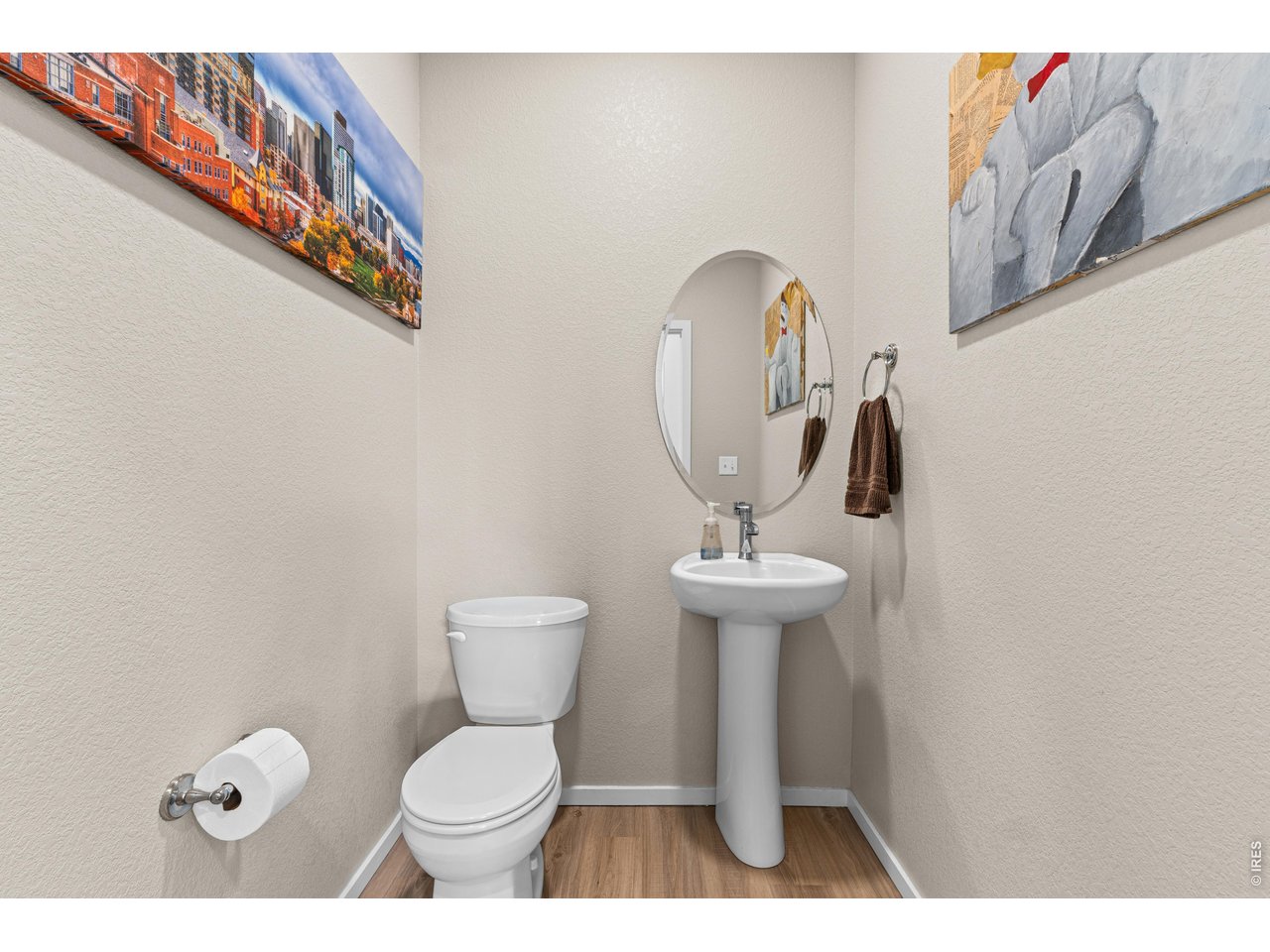 6719 4th St Road, Unit 4 Greeley, CO 80634 - Photo 13 of 34 Main Level 1/2 Bath