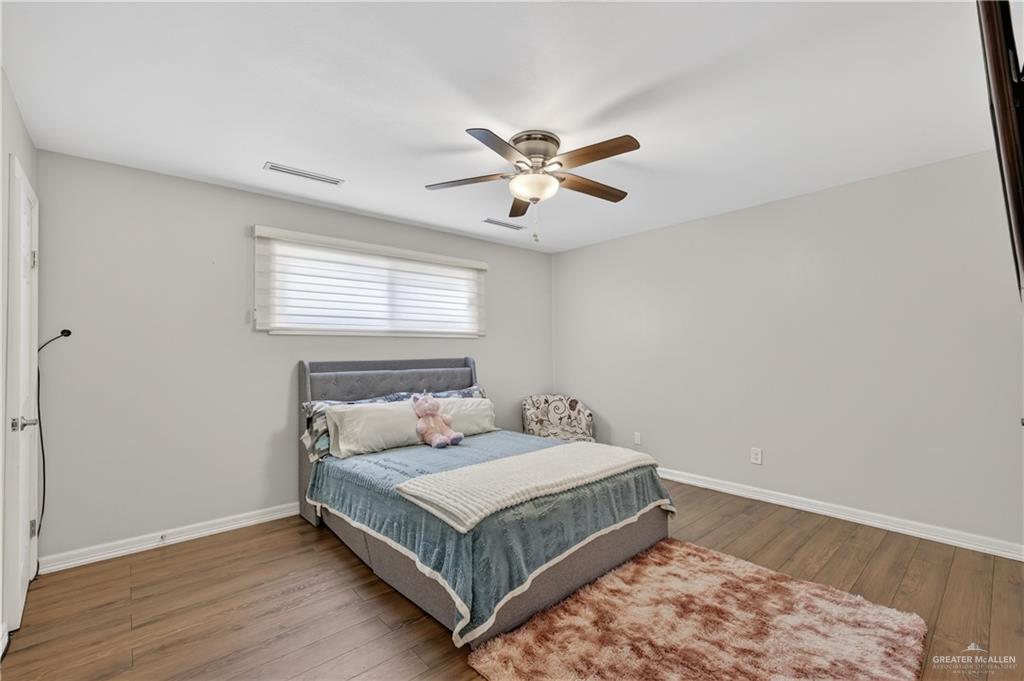 500 Wichita Avenue McAllen, TX 78503 - Photo 16 of 22 a bedroom with a bed and a window