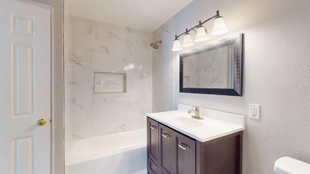 833 West Harwood Road, Unit F Hurst, TX 76054 - Photo 23 of 40