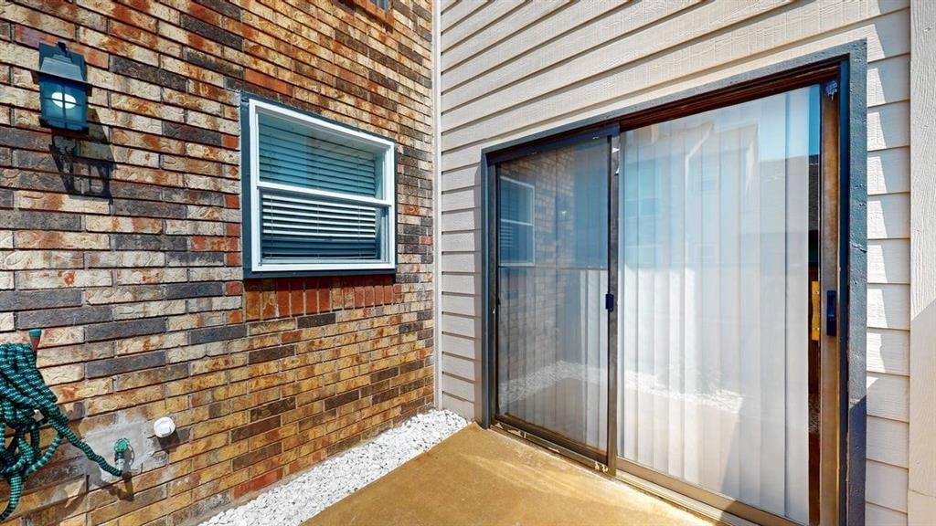 833 West Harwood Road, Unit F Hurst, TX 76054 - Photo 3 of 40