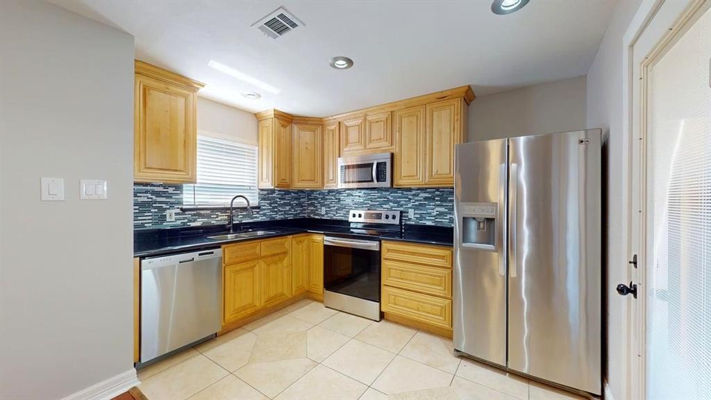 833 West Harwood Road, Unit F Hurst, TX 76054 - Photo 8 of 40