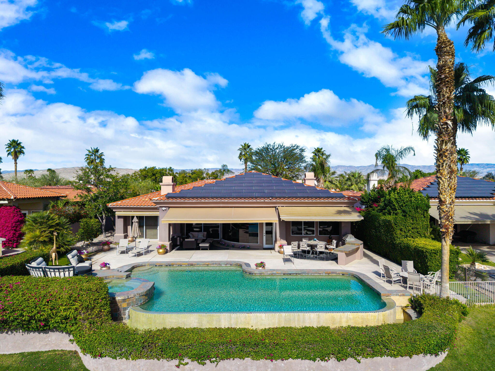 232 Loch Lomond Road Rancho Mirage, CA 92270 - Photo 1 of 3 6-web-or-mls-JBLoch_OPMG_0226_006