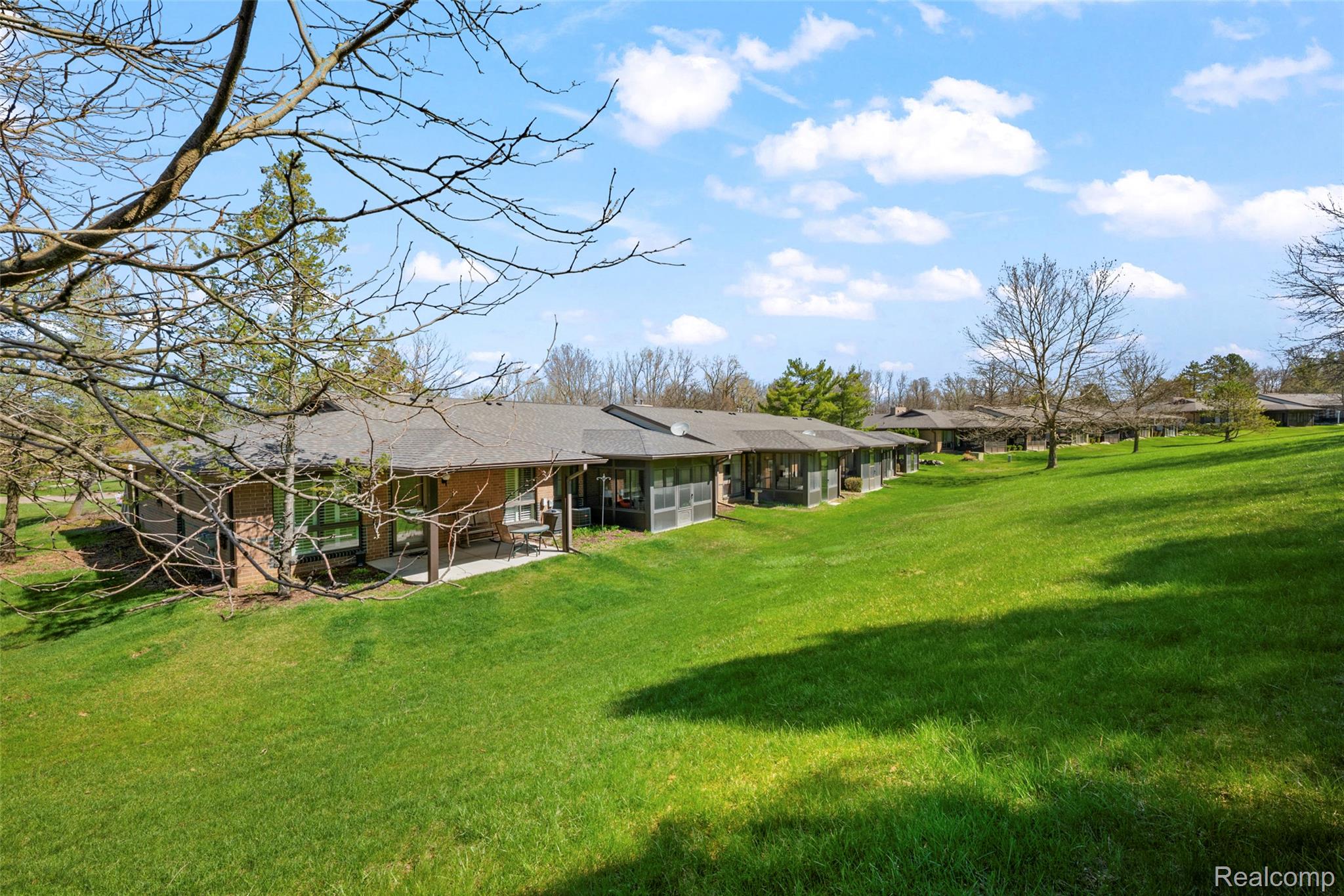 985 Wexford Way, Unit 34 Rochester, MI 48307 - Photo 28 of 31 985 Wexford Way_30.jpg