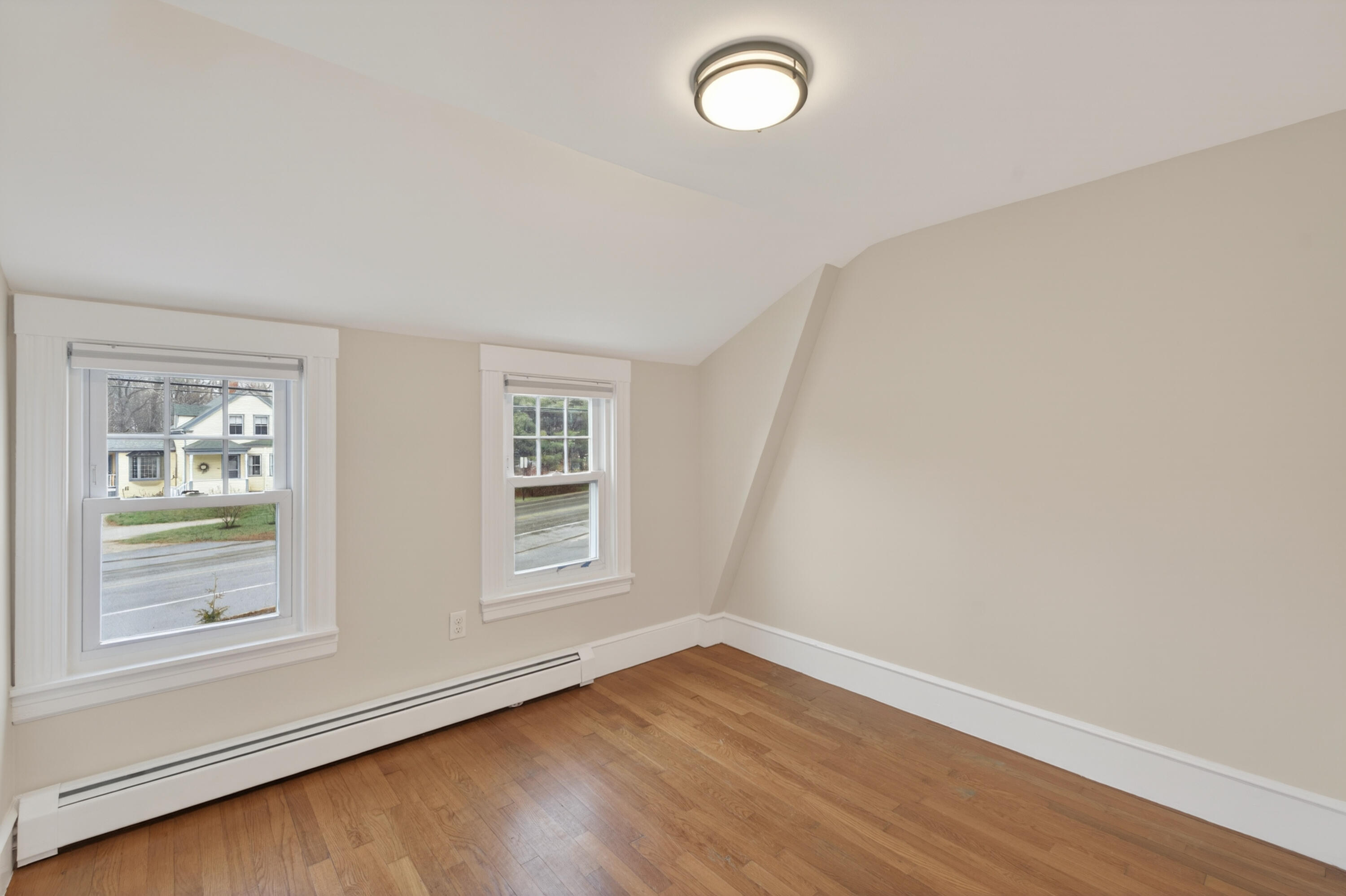 275 Middle Road Falmouth, ME 04105 - Photo 35 of 43 35_275 Middle Rd, _Morneau Studios