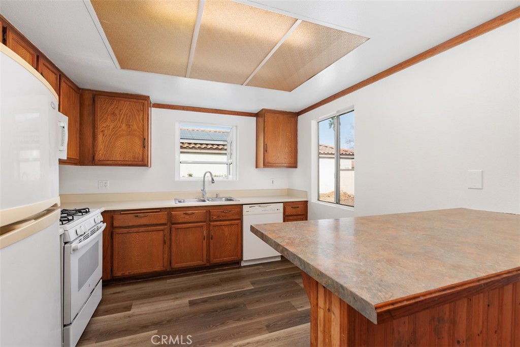 247 Carissa Drive Oceanside, CA 92057 - Photo 8 of 43