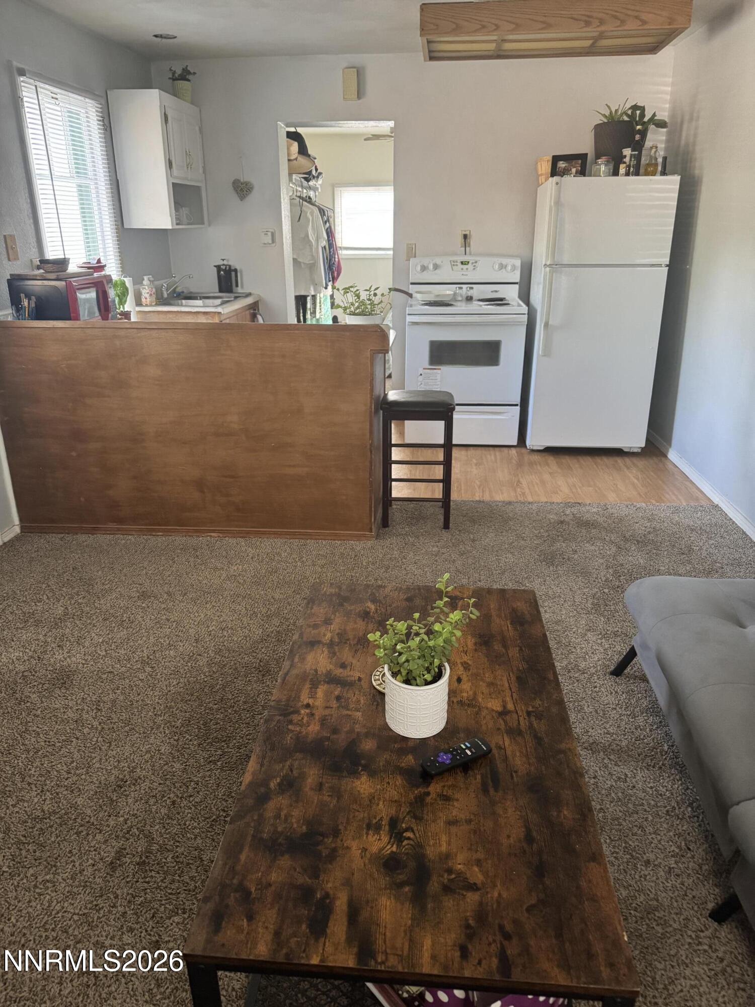 513 South Main Street Yerington, NV 89447 - Photo 29 of 32 Guest House LR