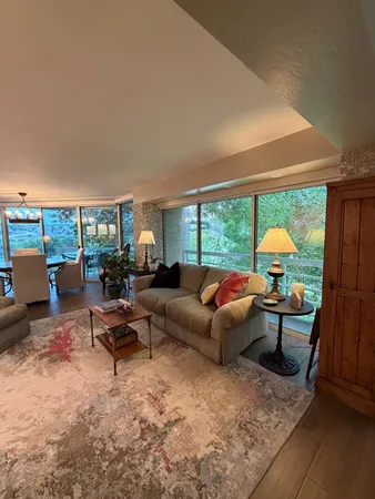 $2,500 | 1000 Guadalupe Street, Kerrville, TX 78028