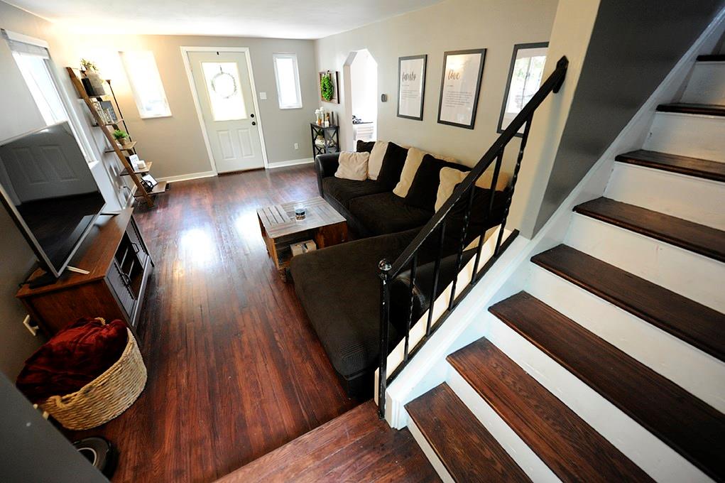 62 Greenlee Road Pittsburgh, PA 15227 - Photo 4 of 21 Gallery Image 4
