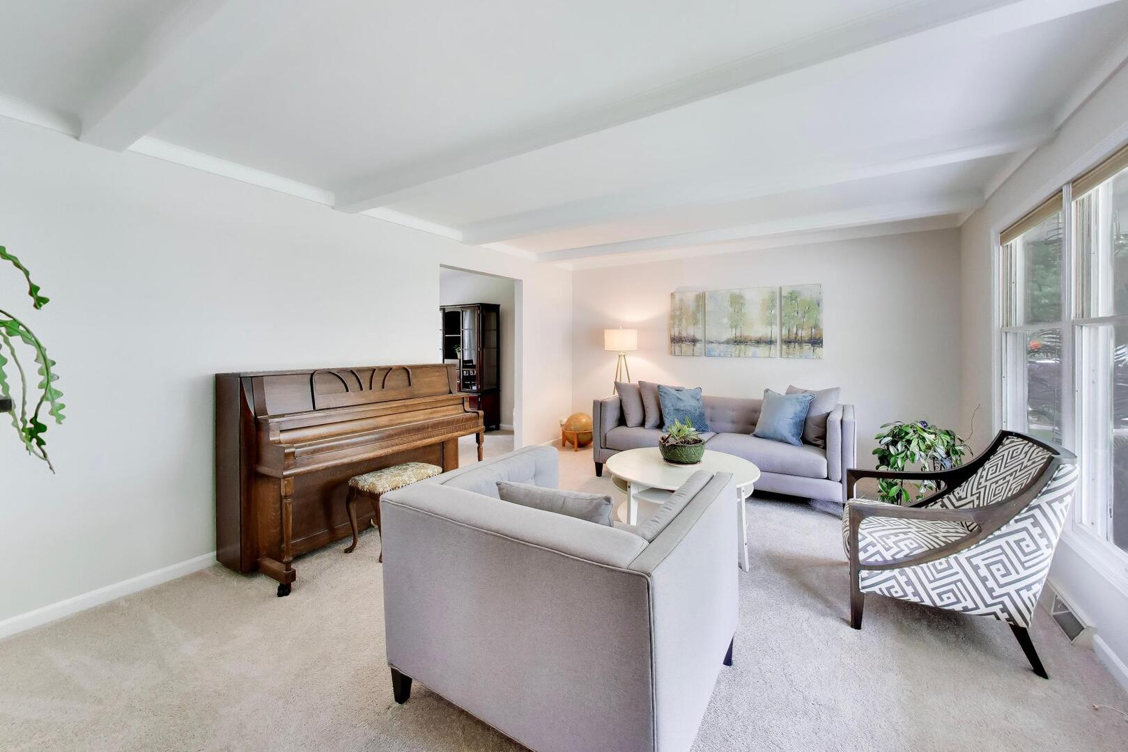 904 South Raven Road Shorewood, IL 60404 - Photo 5 of 29