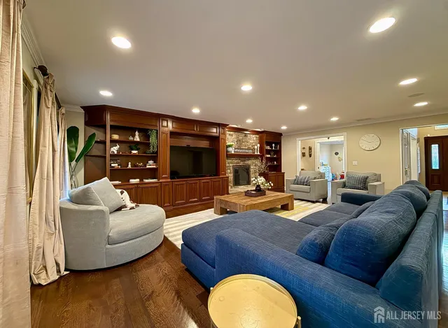 $5,500 | 4 Rebel Run Drive, East Brunswick, NJ 08816