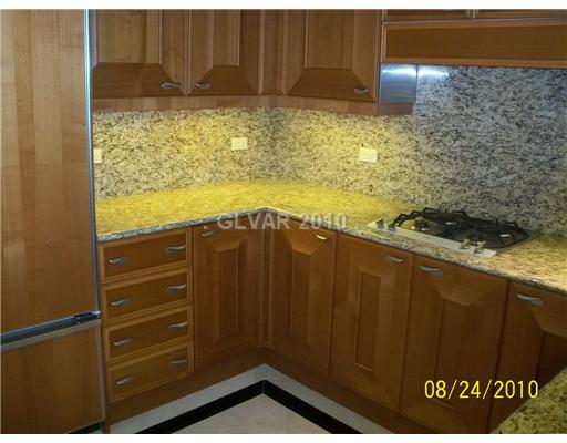 2777 Paradise Road, Unit 1008 Las Vegas, NV 89109 - Photo 7 of 17 Kitchen.