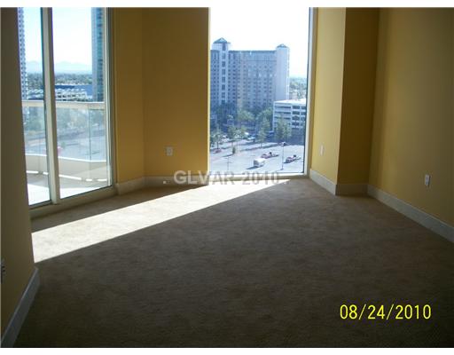2777 Paradise Road, Unit 1008 Las Vegas, NV 89109 - Photo 10 of 17 Master Bedroom.
