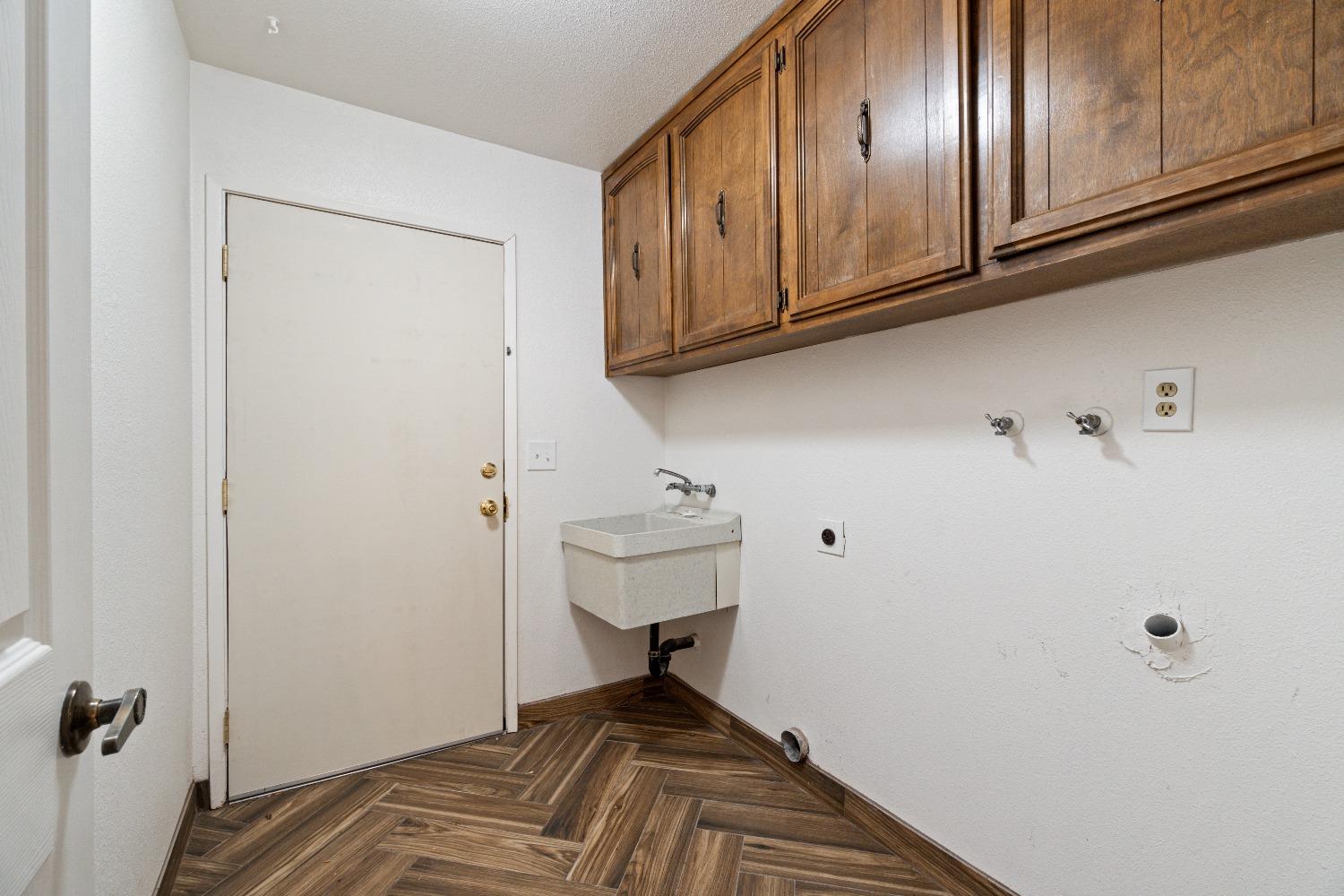 210 South Caesar Avenue Fresno, CA 93727 - Photo 20 of 29