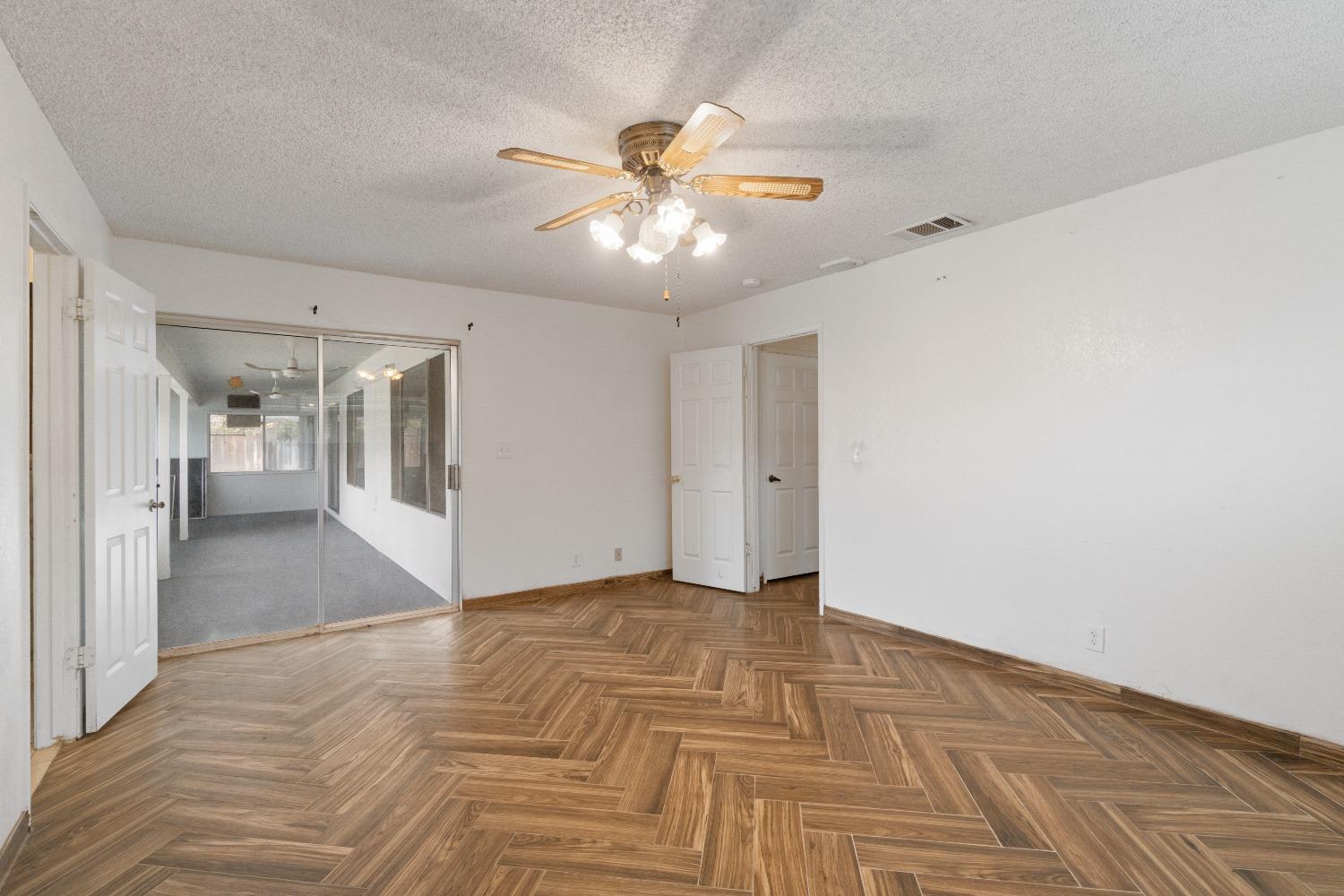 210 South Caesar Avenue Fresno, CA 93727 - Photo 23 of 29