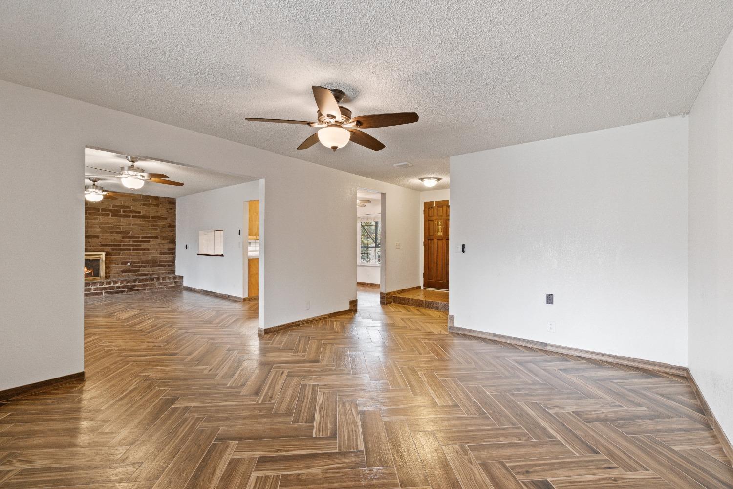 210 South Caesar Avenue Fresno, CA 93727 - Photo 6 of 29