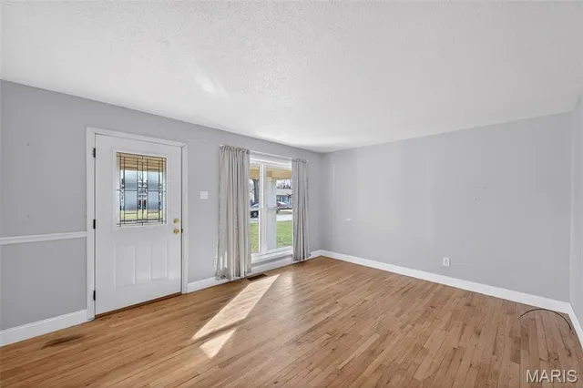 $245,000 | 18 Derby Lane, St. Peters, MO 63376