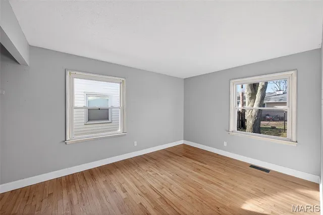 $245,000 | 18 Derby Lane, St. Peters, MO 63376