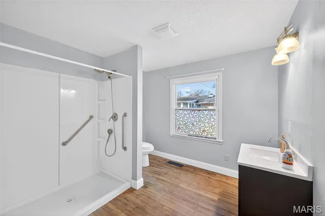 $245,000 | 18 Derby Lane, St. Peters, MO 63376