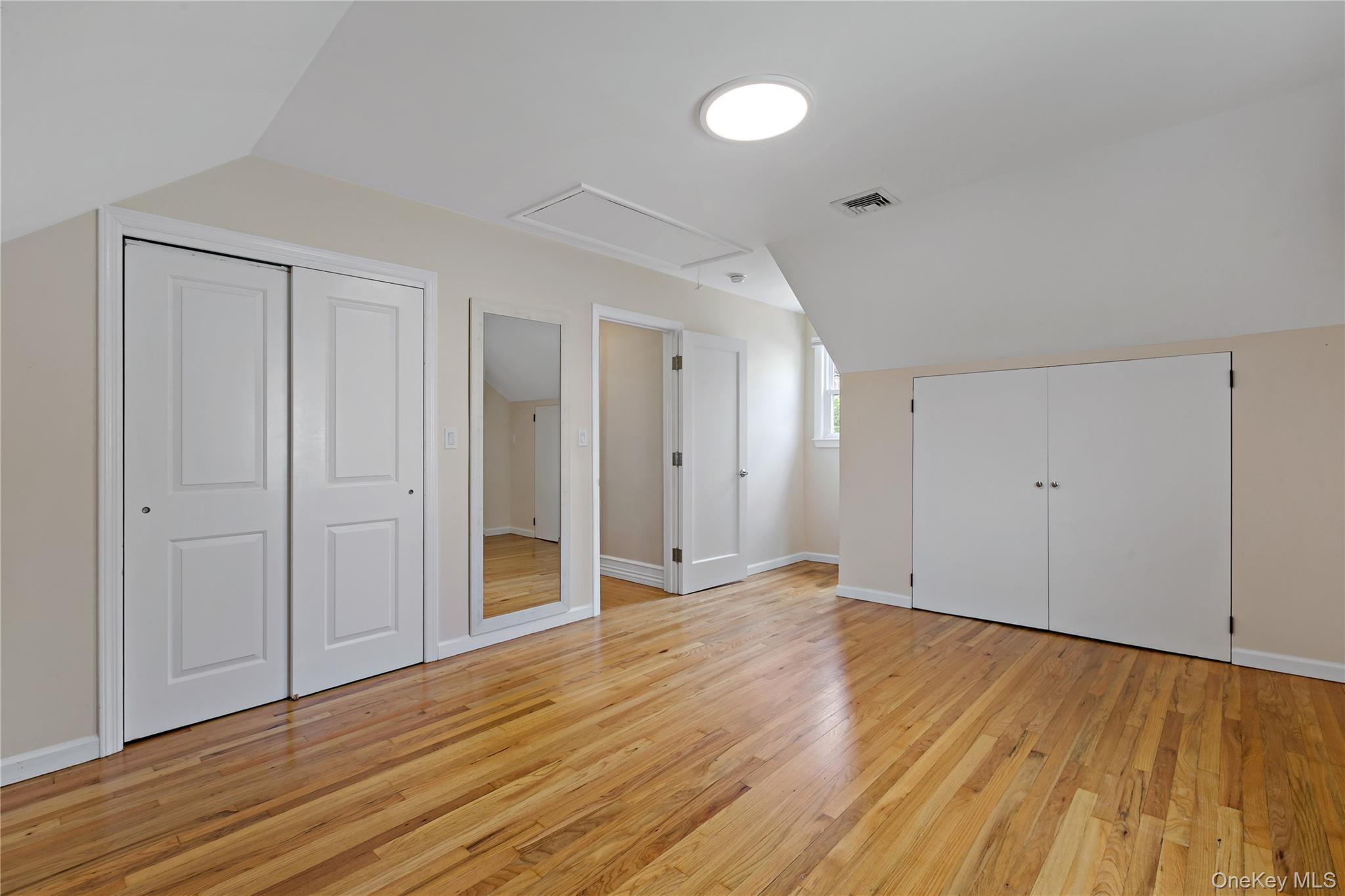 63 White Road Scarsdale, NY 10583 - Photo 12 of 22 Primary Bedroom