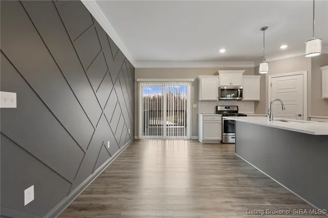 $559,900 | 8002 Shady View Drive, Charlestown, IN 47111