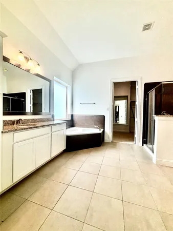 $3,800 | 13326 Lake Chesdin Road, Houston, TX 77044