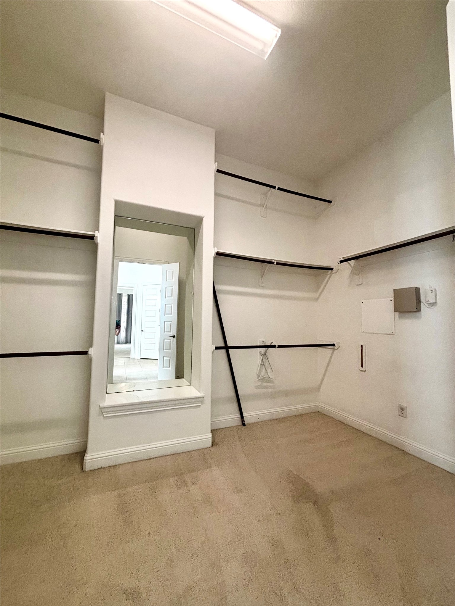 13326 Lake Chesdin Road Houston, TX 77044 - Photo 20 of 29 a view of a room with an empty space