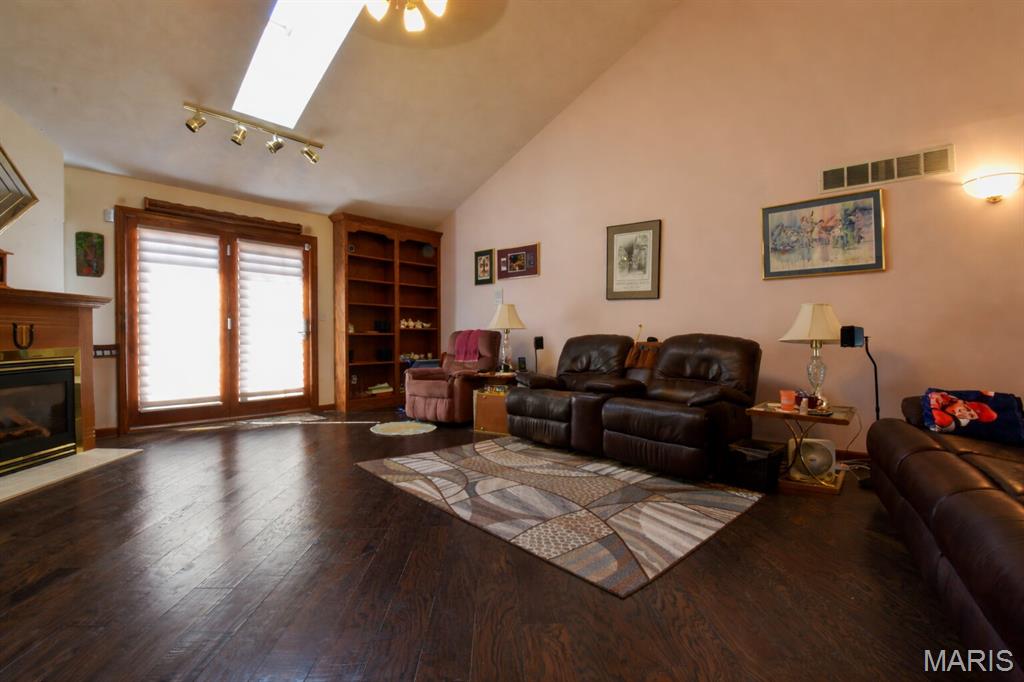 5435 Highway 159 Edwardsville, IL 62025 - Photo 8 of 60