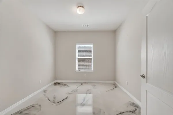 $2,500 | 203 Brookwood Park Lane, Dickinson, TX 77539