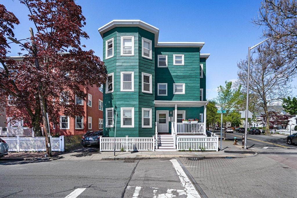 1 Yerxa Road, Unit 2 Cambridge, MA 02140 - Photo 1 of 1 a front view of a house with a garden