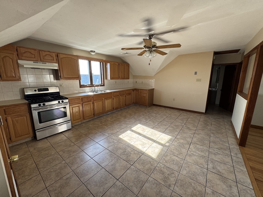 138 Bogle Street, Unit 3 Fall River, MA 02723 - Photo 2 of 11
