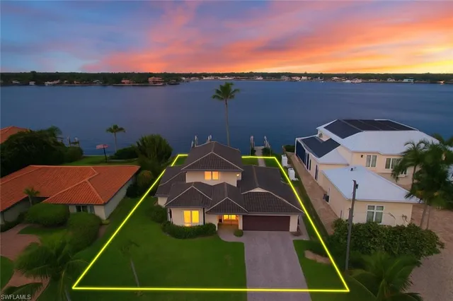 $6,995,000 | 1535 Dolphin Lane, Naples, FL 34102