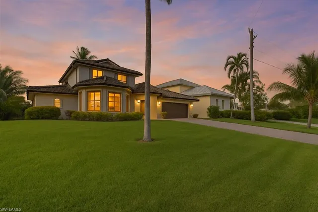 $6,995,000 | 1535 Dolphin Lane, Naples, FL 34102