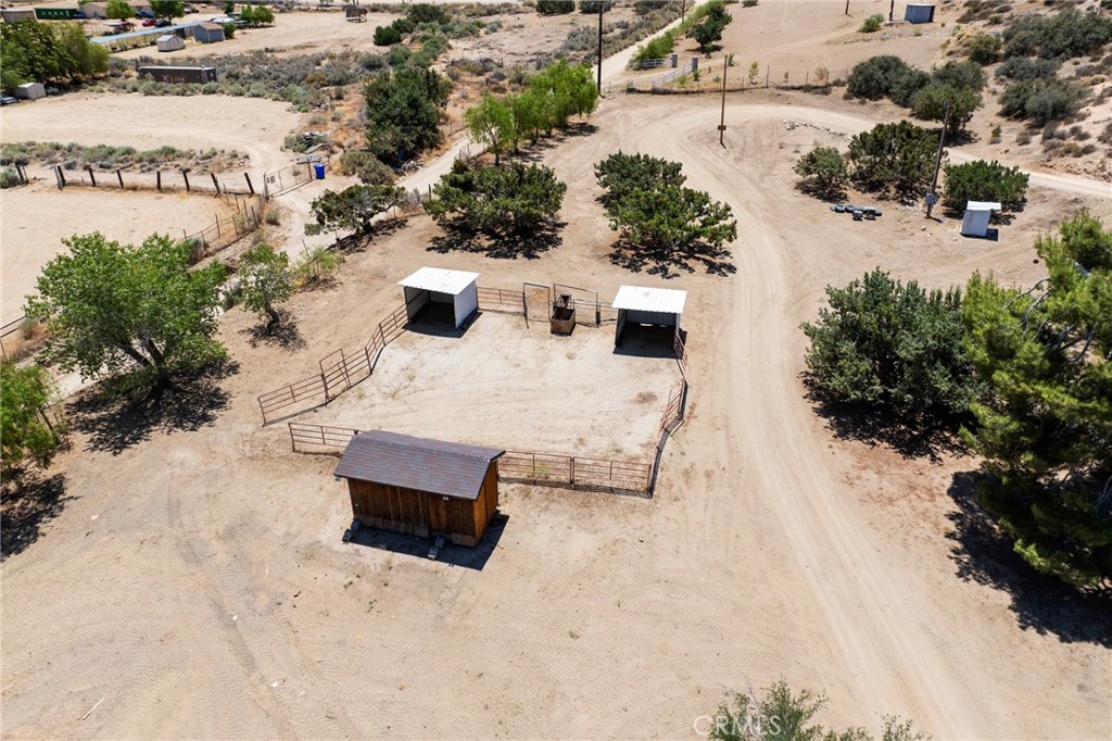 33415 Oracle Hill Road Palmdale, CA 93550 - Photo 36 of 44 an aerial view of a house with outdoor space
