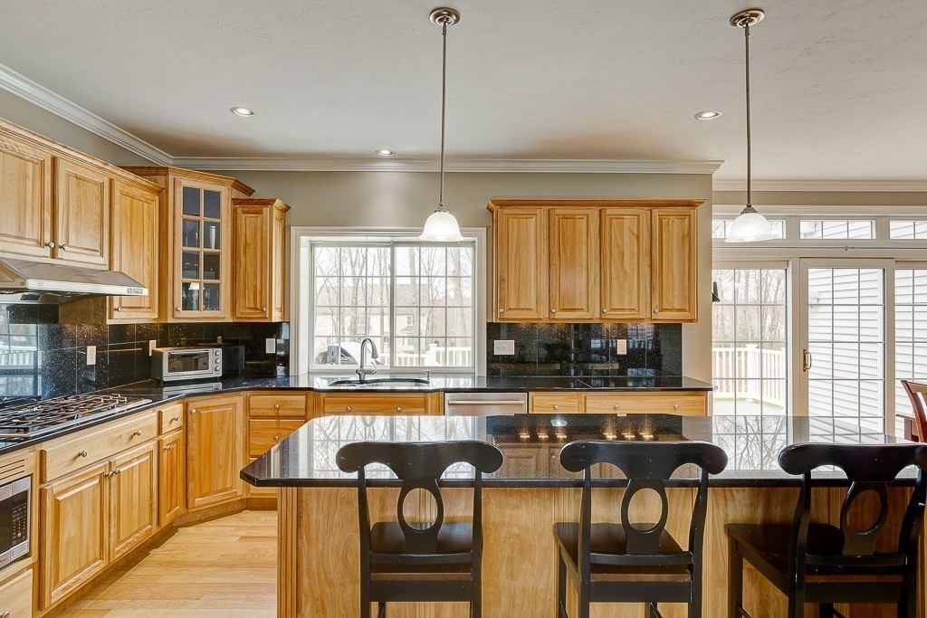 4 Connelly Hill Road Hopkinton, MA 01748 - Photo 9 of 30 Gallery Image 9