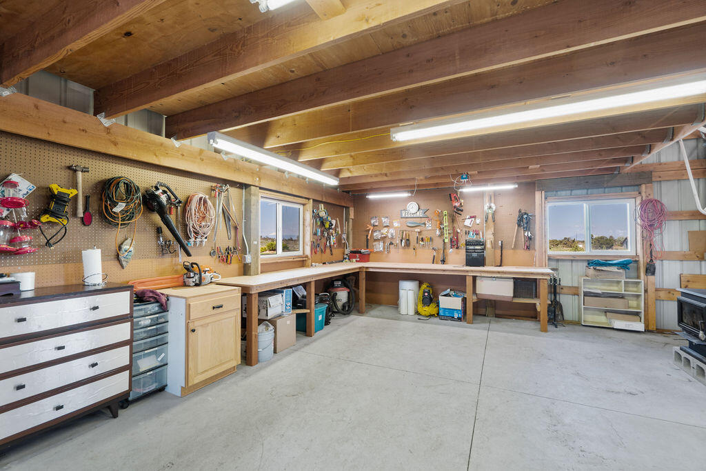 17446 Southwest Mount Adams Loop Powell Butte, OR 97753 - Photo 38 of 72 RileyVisualsa-110