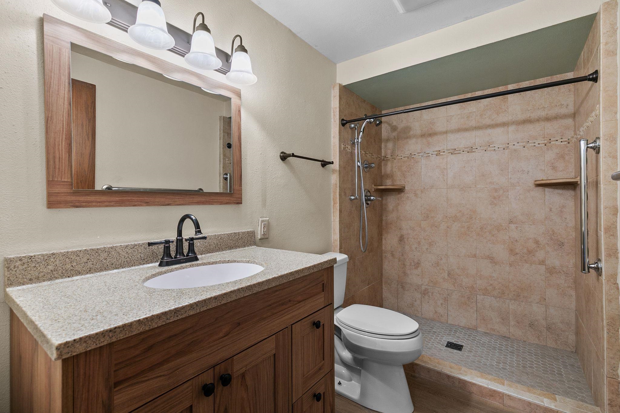 1076 Shadow Lane Green Bay, WI 54304 - Photo 8 of 13